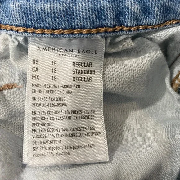 American Eagle Mom Jeans High Waisted Light Wash Denim Comfort Stretch 18 - Picture 5 of 6